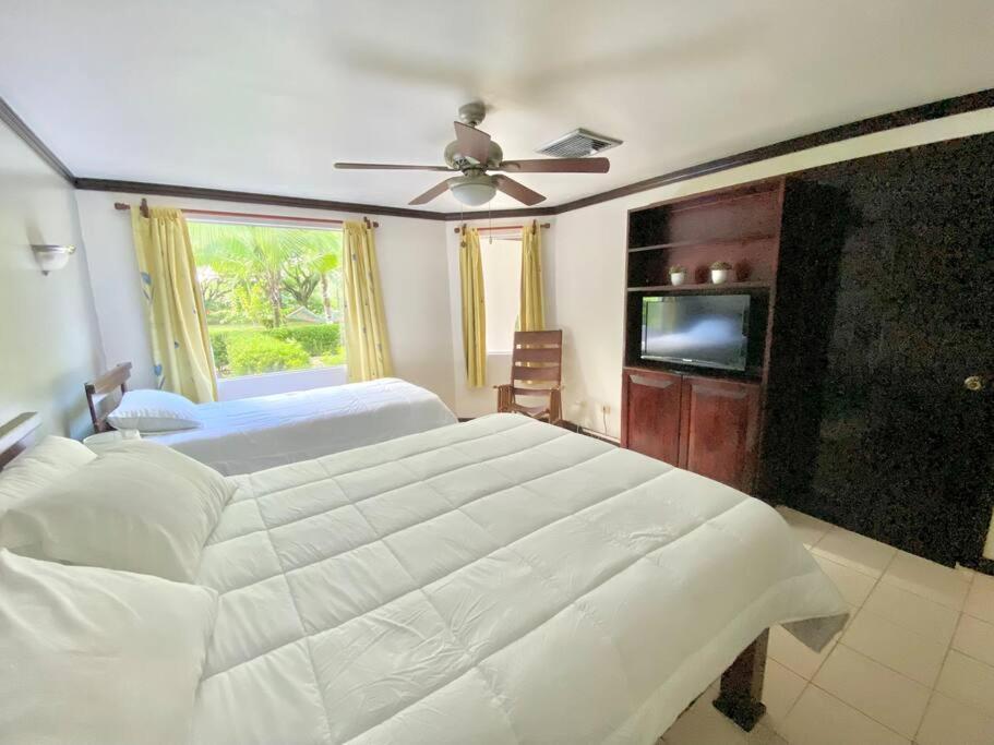 Lovely 2-Bdroom Condo In Laguna Eco Village Resort Quepos Eksteriør billede